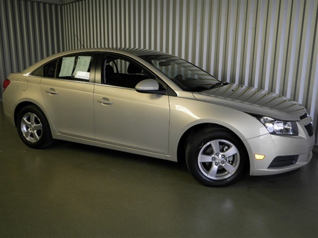 Chevrolet Cruze 2012 photo 2