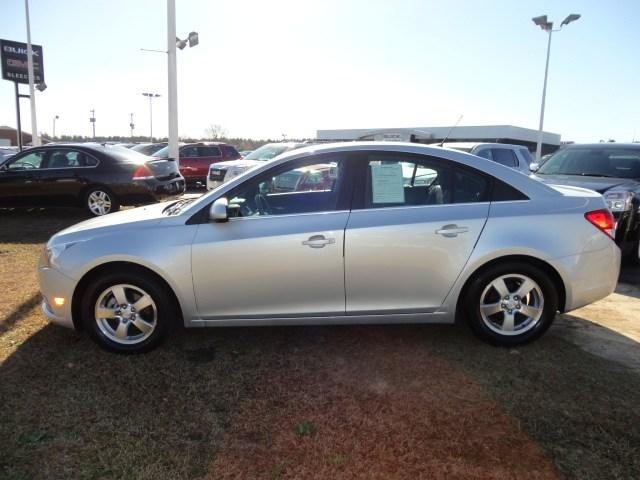 Chevrolet Cruze 2012 photo 2