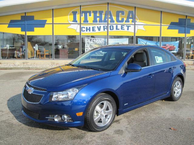 Chevrolet Cruze 4dr Sdn I4 CVT 2.5 Sedan