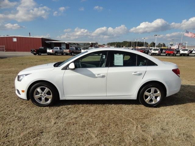 Chevrolet Cruze 2012 photo 2