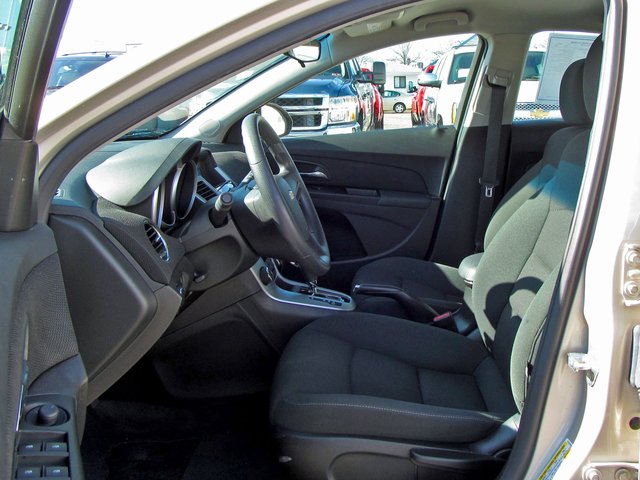 Chevrolet Cruze 2012 photo 3