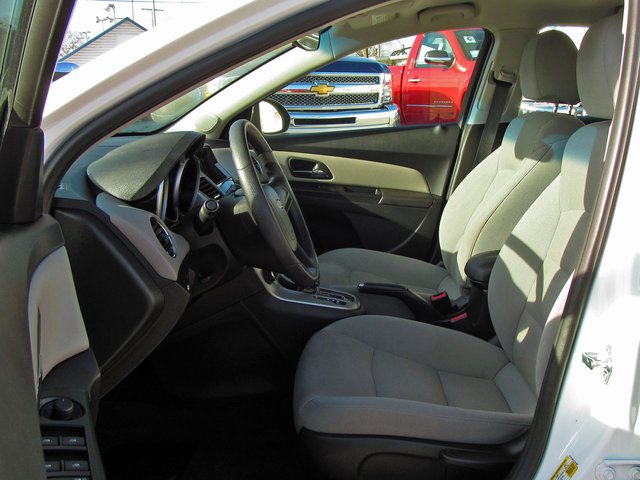 Chevrolet Cruze 2012 photo 3