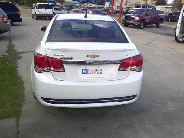 Chevrolet Cruze 2012 photo 3