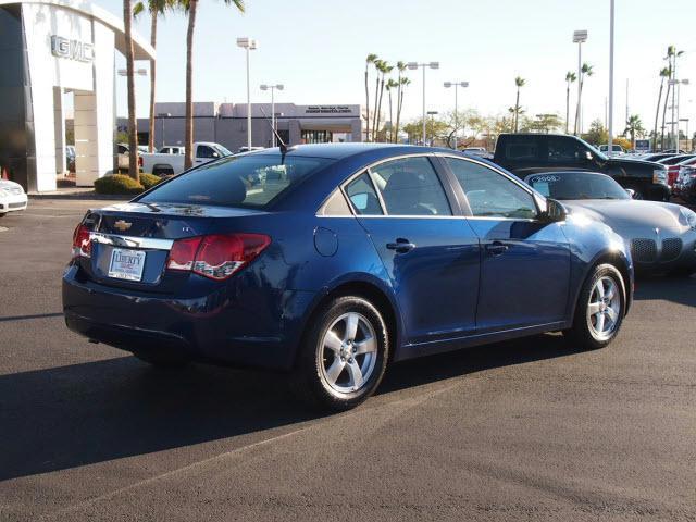 Chevrolet Cruze 2012 photo 2