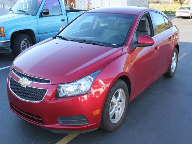 Chevrolet Cruze 2012 photo 2