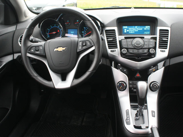 Chevrolet Cruze 2012 photo 4