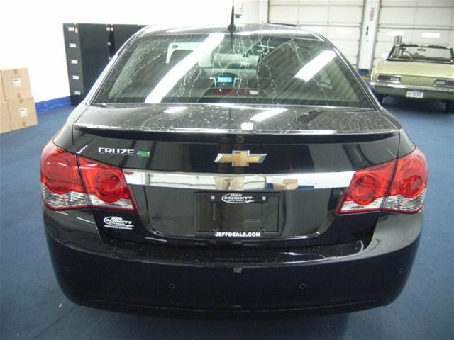 Chevrolet Cruze 2012 photo 2