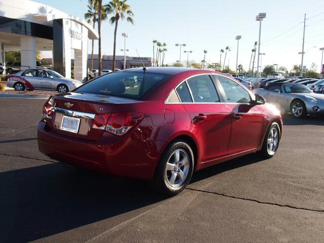 Chevrolet Cruze 2012 photo 2