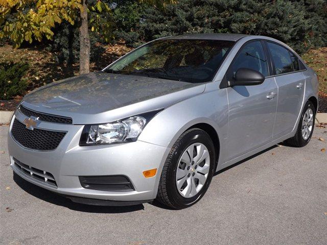 Chevrolet Cruze 3.2 Sedan 4dr Sedan