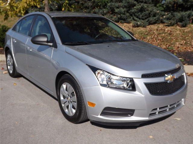 Chevrolet Cruze 2012 photo 2