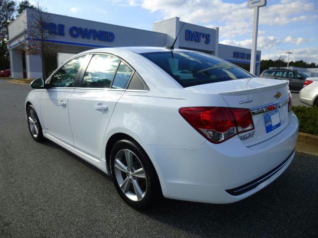 Chevrolet Cruze 2012 photo 2