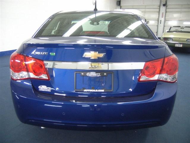 Chevrolet Cruze 2012 photo 2