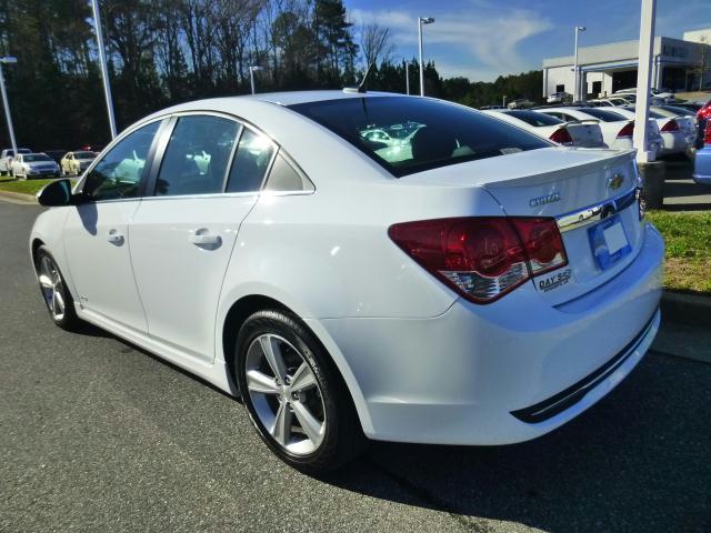 Chevrolet Cruze 2012 photo 2