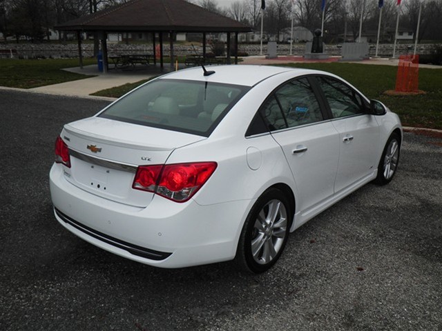 Chevrolet Cruze 2012 photo 4