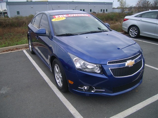 Chevrolet Cruze 2012 photo 2