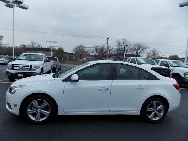 Chevrolet Cruze SL1 Sedan