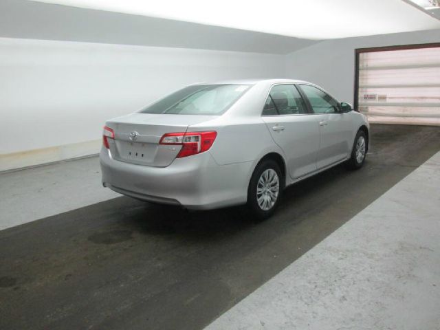 Chevrolet Cruze 4dr AWD SUV Sedan