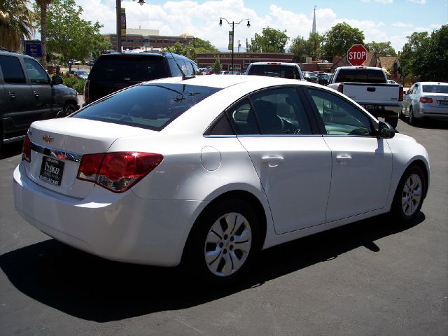 Chevrolet Cruze 2012 photo 3