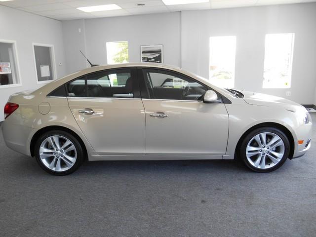 Chevrolet Cruze 2012 photo 4