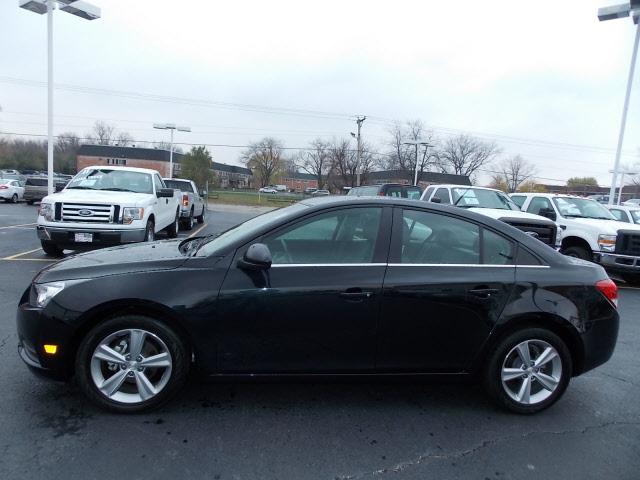 Chevrolet Cruze SL1 Sedan