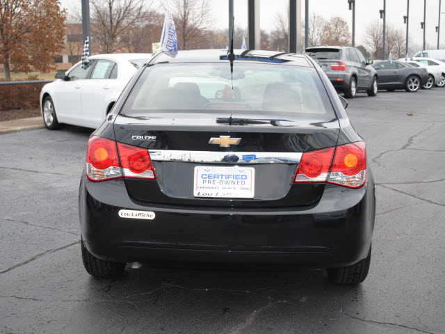 Chevrolet Cruze 2012 photo 2