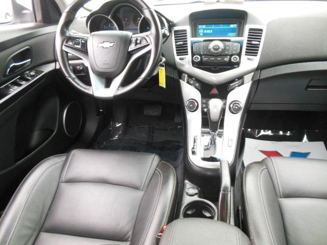 Chevrolet Cruze 2012 photo 2