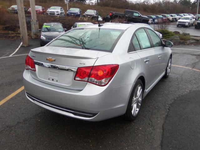 Chevrolet Cruze 2012 photo 3