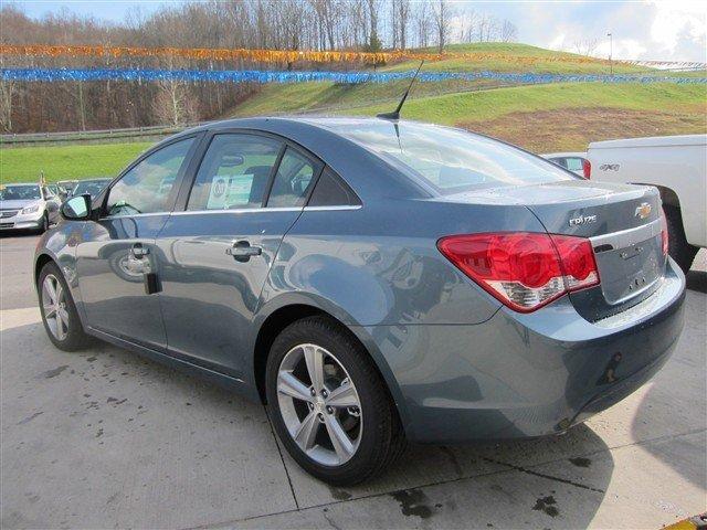 Chevrolet Cruze 2012 photo 2