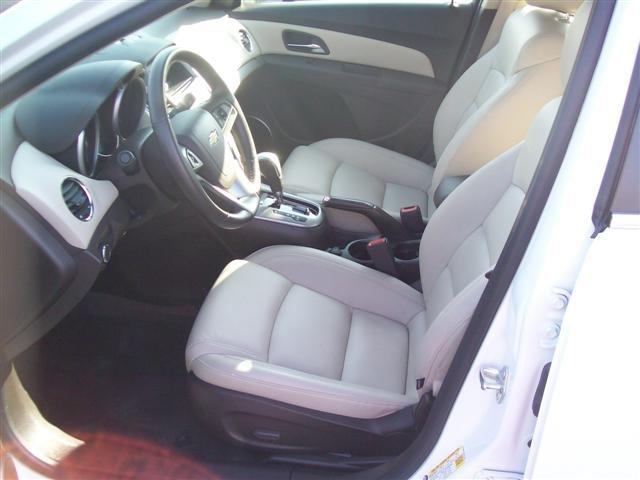 Chevrolet Cruze 2012 photo 2