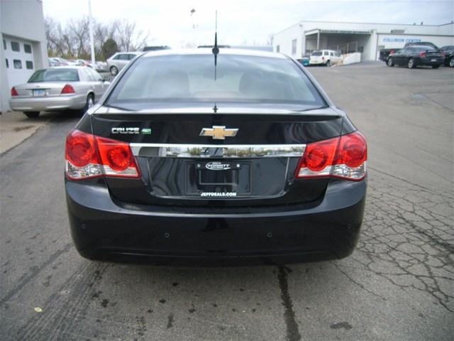 Chevrolet Cruze 2012 photo 3