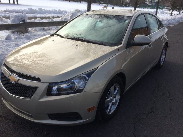 Chevrolet Cruze 2012 photo 2