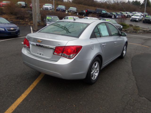 Chevrolet Cruze 2012 photo 3