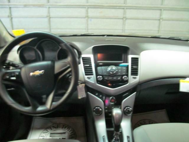 Chevrolet Cruze 2012 photo 3