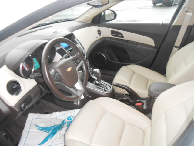 Chevrolet Cruze 2012 photo 2