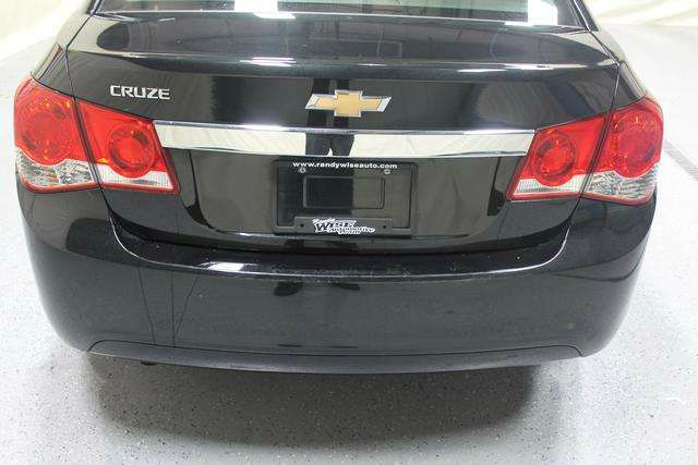 Chevrolet Cruze 2012 photo 2