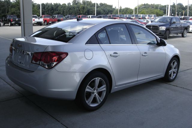 Chevrolet Cruze 2012 photo 2