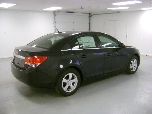 Chevrolet Cruze 2012 photo 2