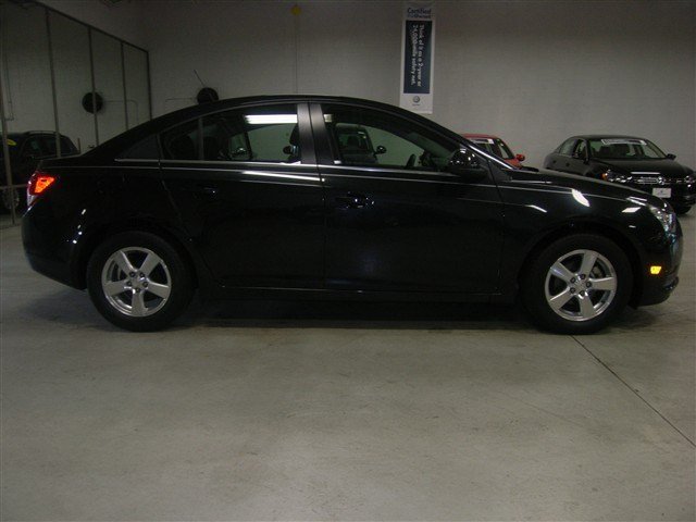 Chevrolet Cruze 2012 photo 2