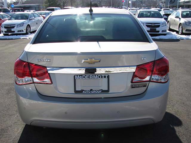 Chevrolet Cruze 2012 photo 2