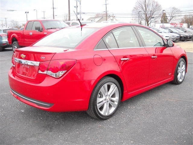 Chevrolet Cruze 2012 photo 2