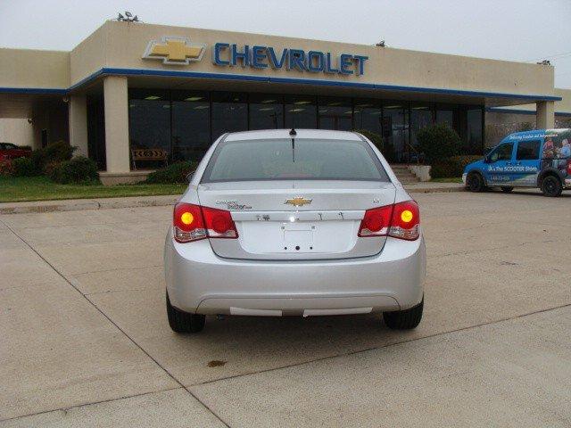 Chevrolet Cruze 2012 photo 3