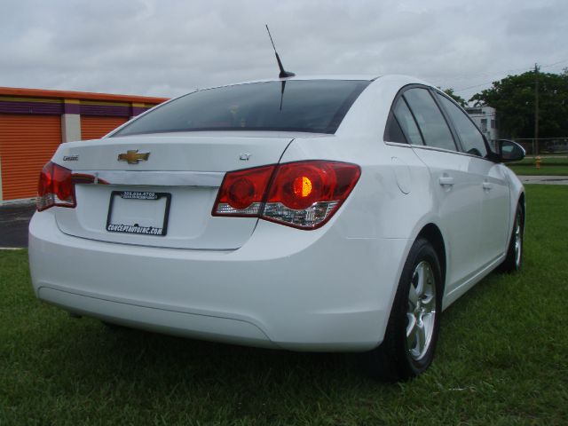 Chevrolet Cruze 2013 photo 2