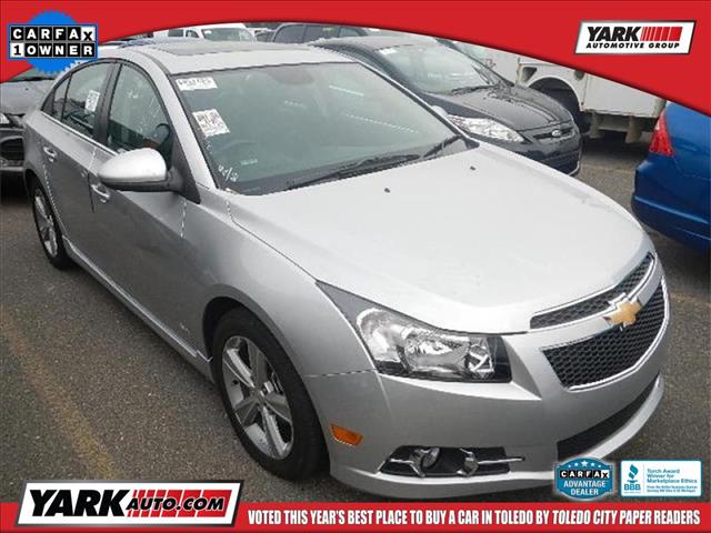 Chevrolet Cruze 4dr AWD SUV Sedan