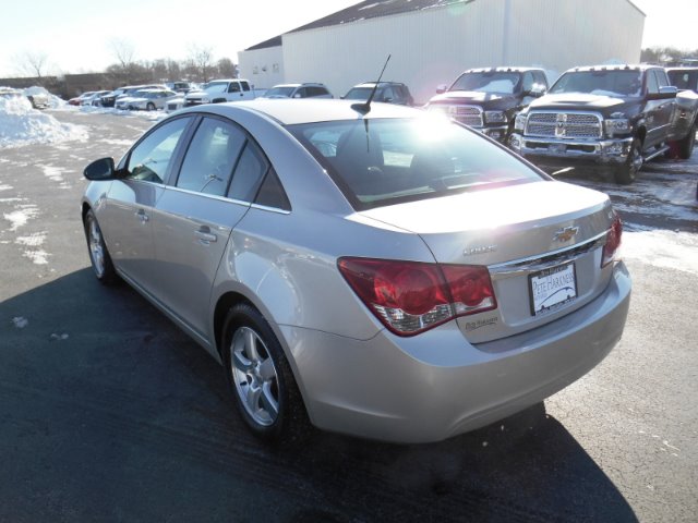 Chevrolet Cruze 2013 photo 2