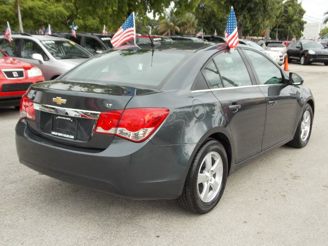 Chevrolet Cruze XLT Supercab Long Bed 4WD Sedan