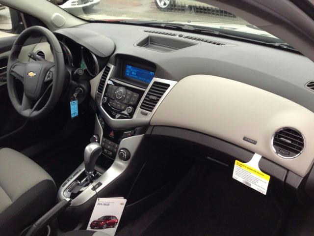 Chevrolet Cruze 2013 photo 4