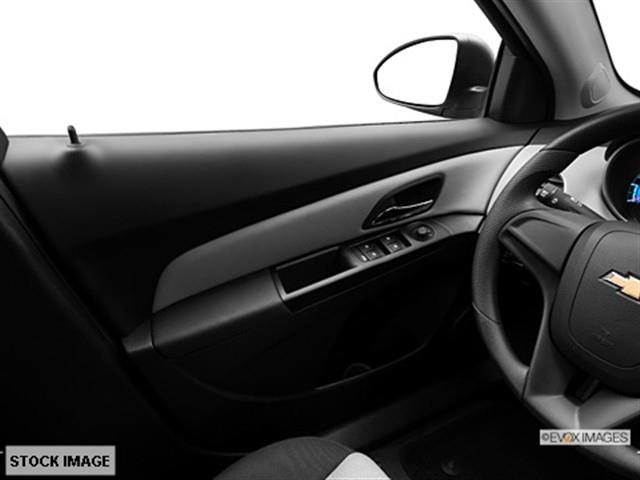 Chevrolet Cruze 2013 photo 2