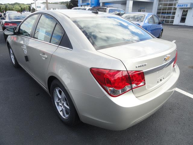 Chevrolet Cruze 2014 photo 2