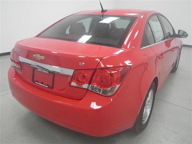 Chevrolet Cruze 2014 photo 2