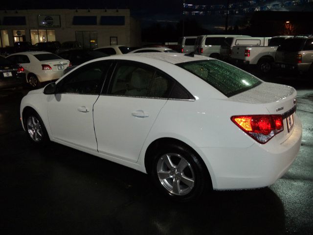 Chevrolet Cruze 2014 photo 3